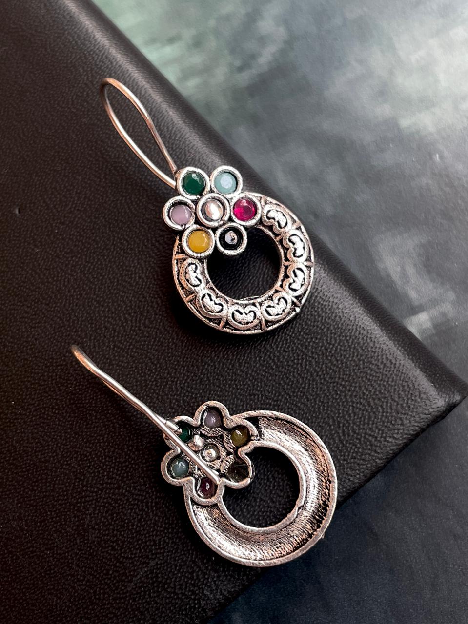 Small Stone Oxidized Round Light Weight Earring