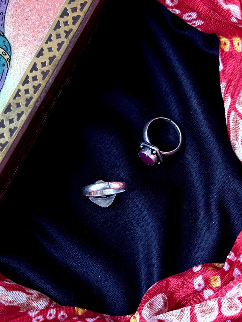 Monalisa Stone Silver Replica Toe Ring