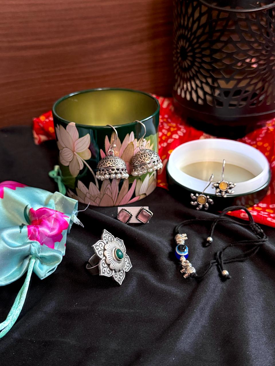 Gift Box (3 pairs of Earring, 1 Anklet and 1 Ring)