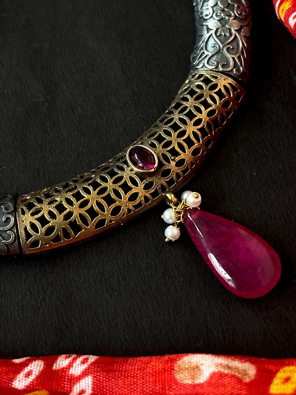 Dual Tone Choker with Earring Set