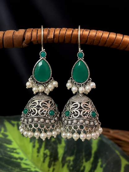 Monalisa Top with Silver Replica Jhumki Earring
