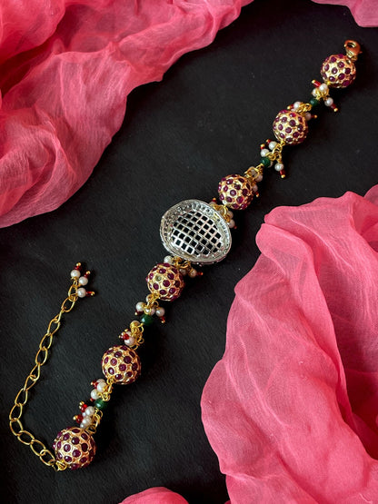 AD with Monalisa Stone and Ball Beaded Bracelet