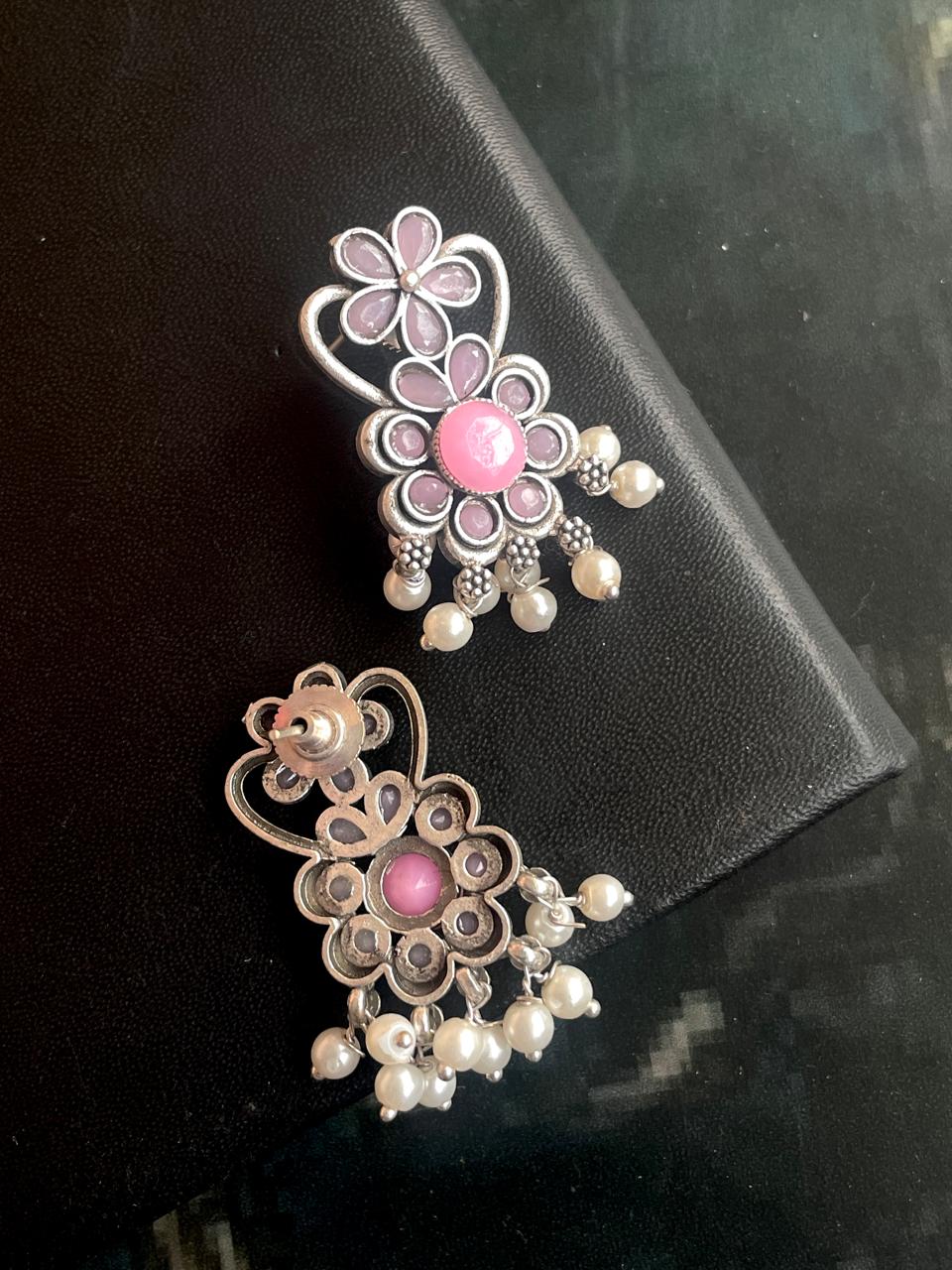 Oxidized Floral Shape Earring