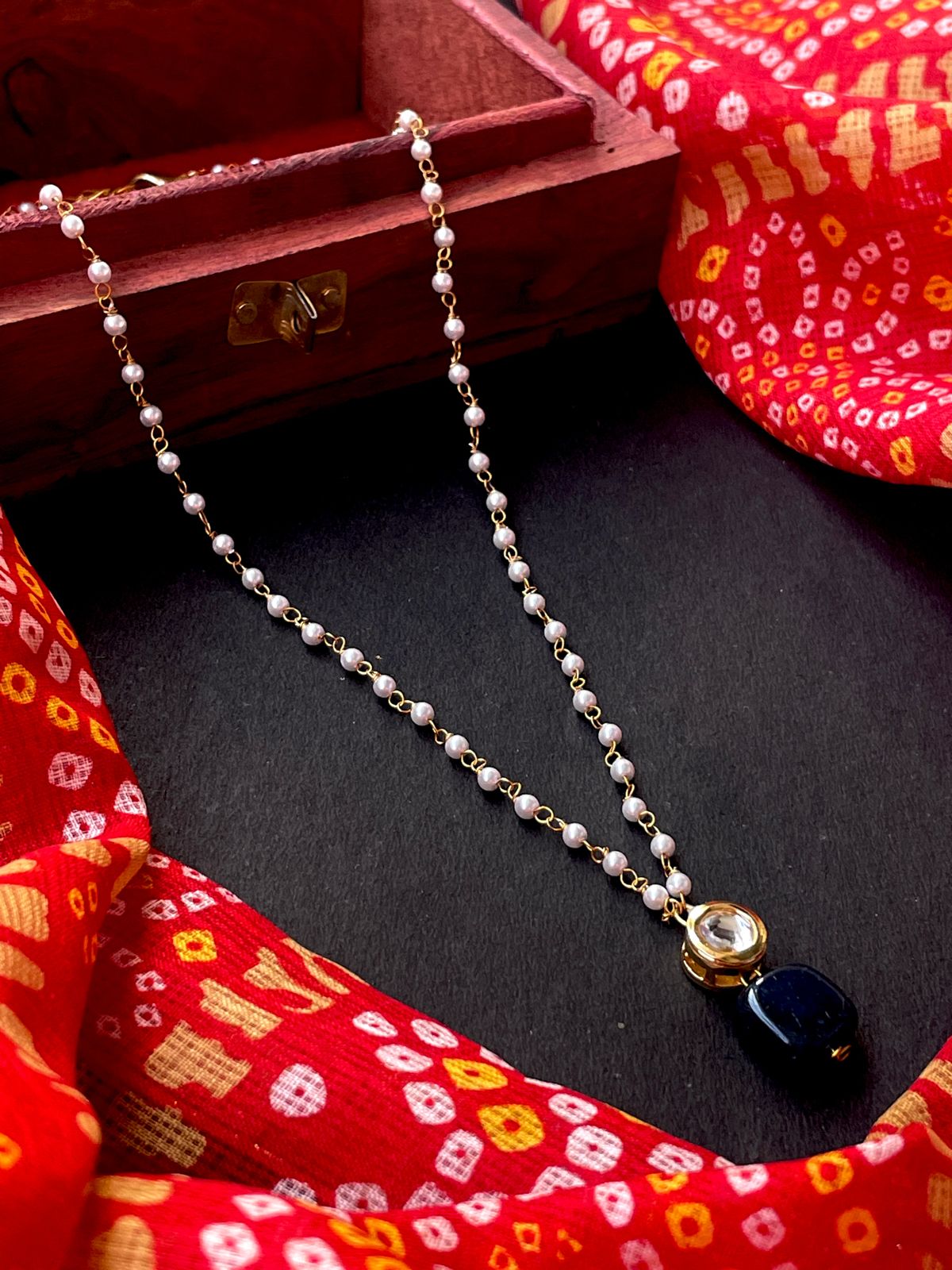 Handmade Shell Pearl Chain Kundan with Jade Stone Pendant Necklace