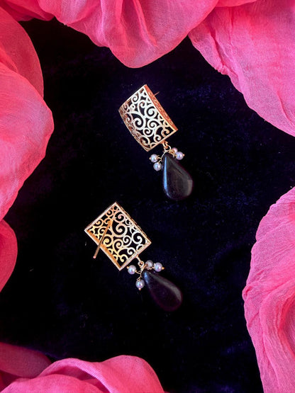 Earring with Monalisa Stone and Square Designer Top