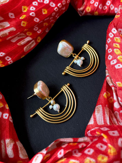 Sea Shell Trendy Half round Golden Earring