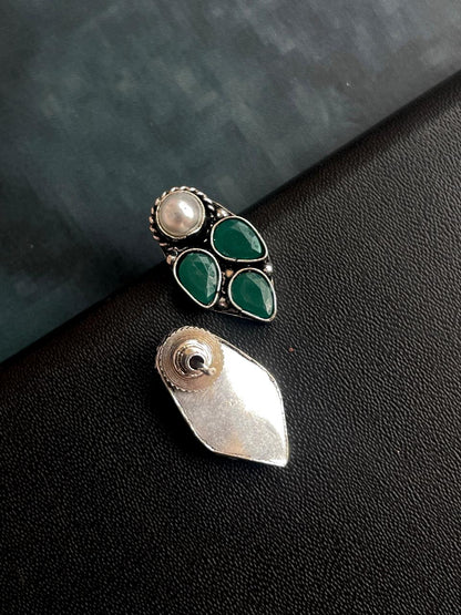 Three Monalisa Stone with White Pearl Stud Earring