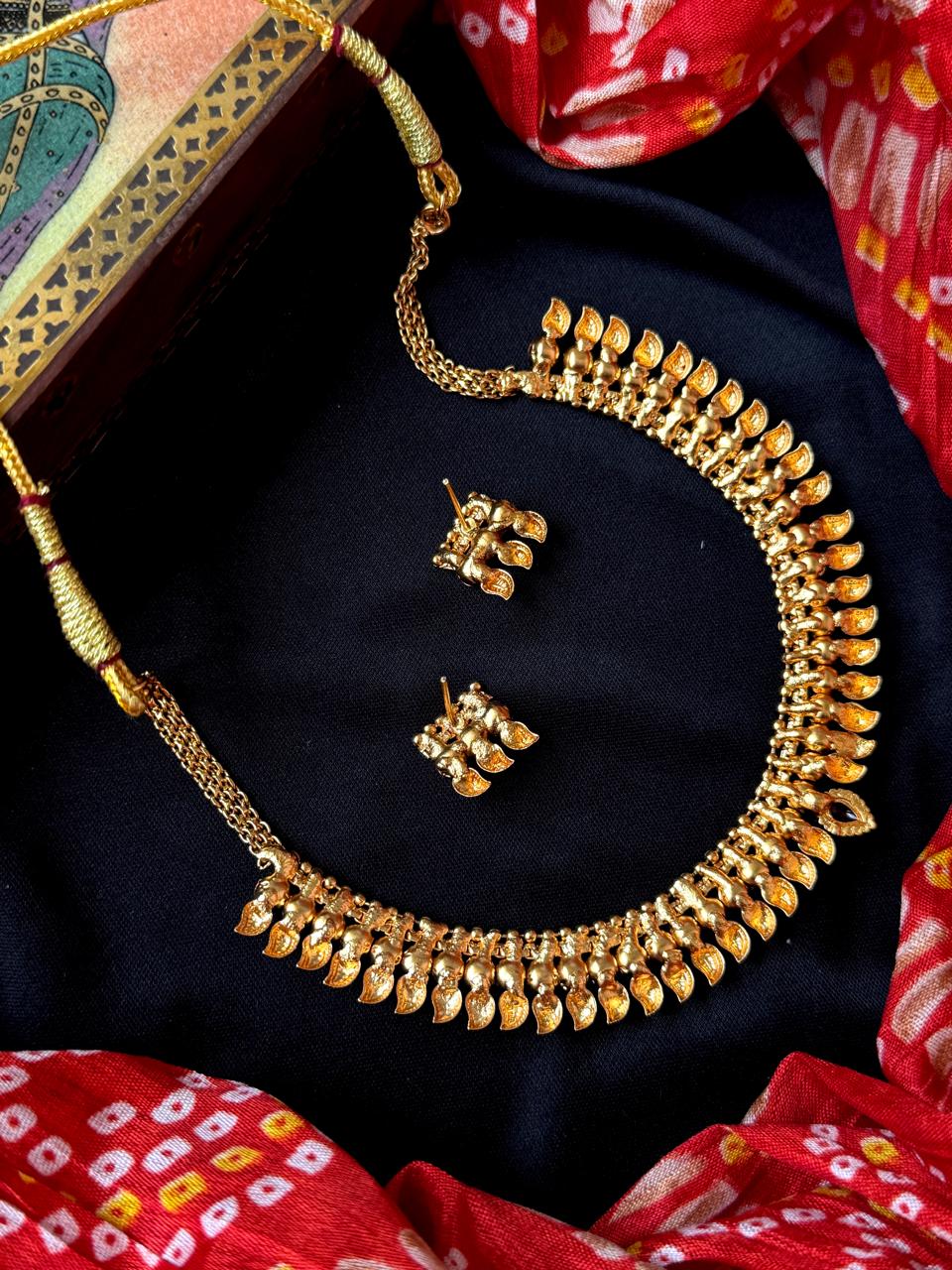 Matt Gold Finish Choker Necklace with Earring set
