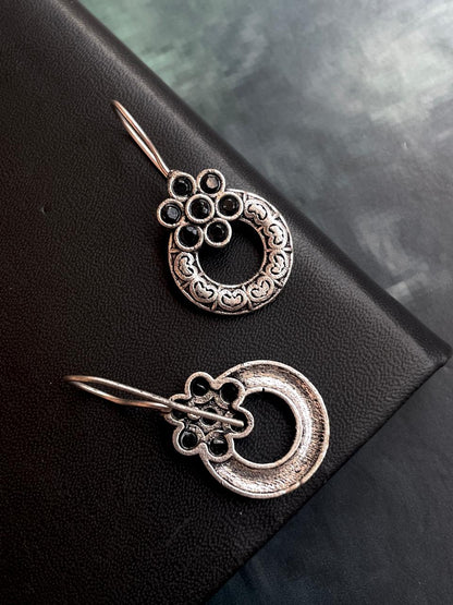 Small Stone Oxidized Round Light Weight Earring