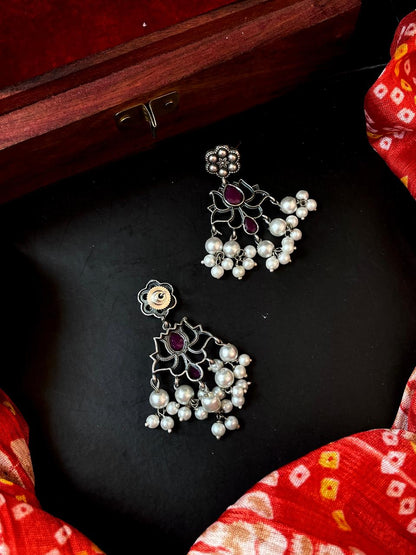 Monalisa Stone Oxidized Floral Earring