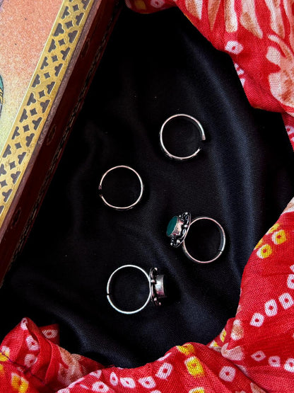 Monalisa Stone Oxidized Tow Ring (set of 2 pairs)