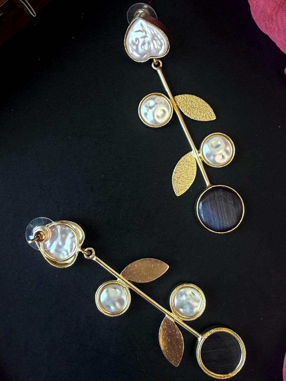 Monalisa Stone Shell Pearl Golden Leaf Earring