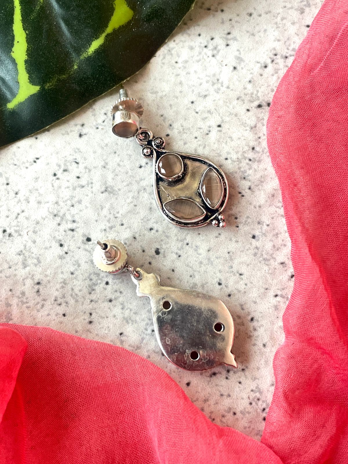 Monalisa Stone Trendy Partywear Earring