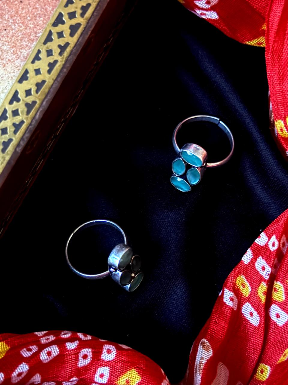 Monalisa Stone Silver Replica Toe Ring