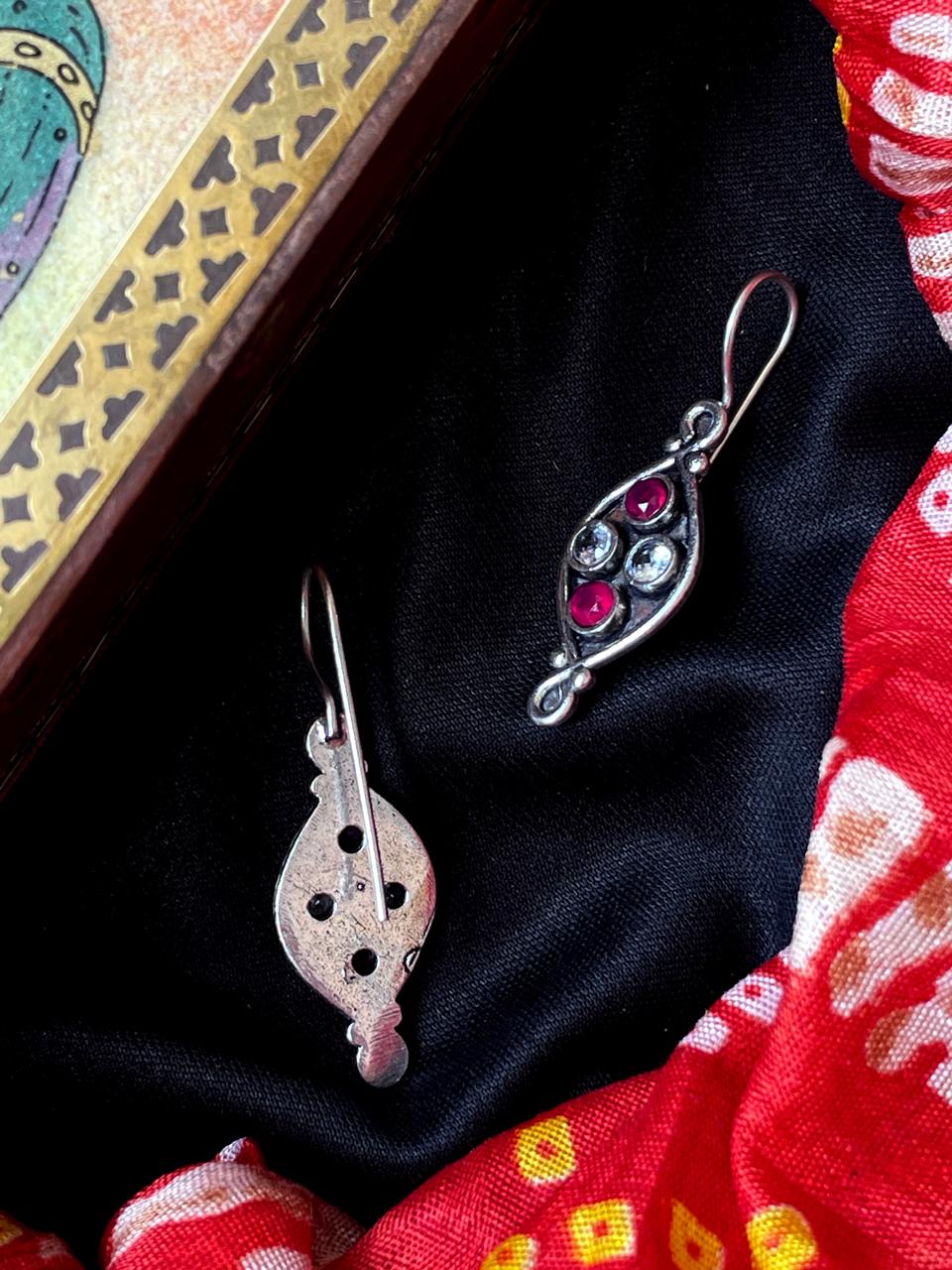 Monalisa Stone Oxidized Hanging Earring