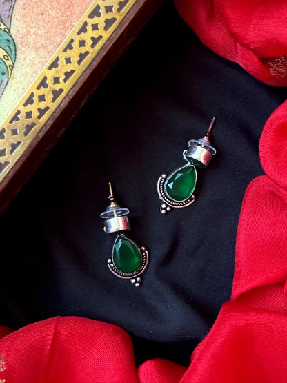 Monalisa Stone Geometrical Oxidized Earring