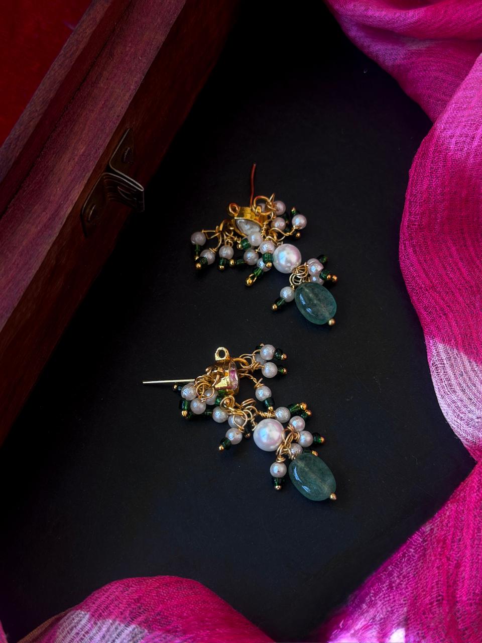 Kundan with Stones Choker, Earring and Mang Tika set