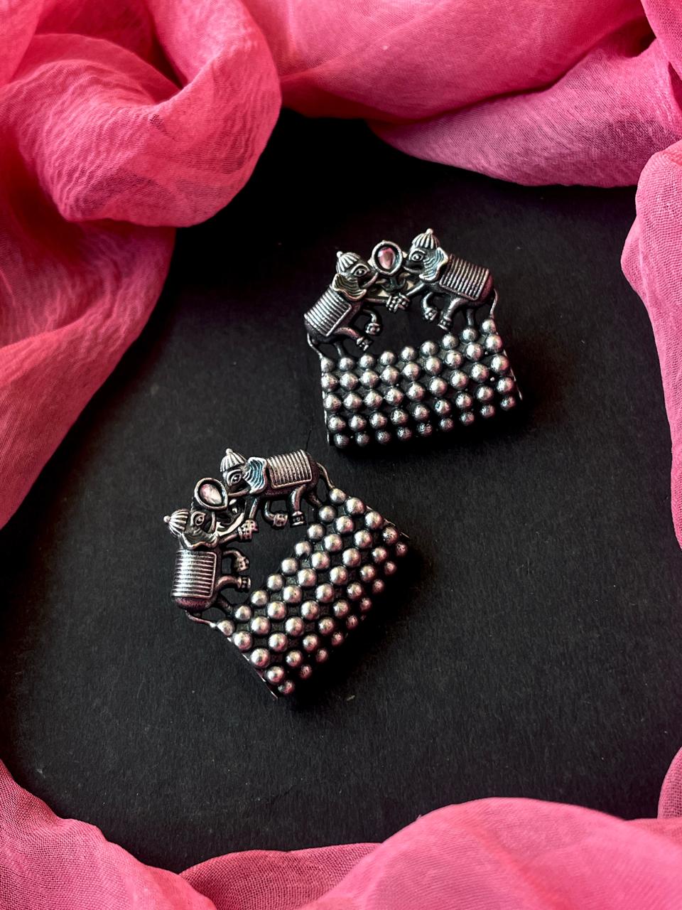 Oxidzied Choker with Earring (Elephant Shape) set