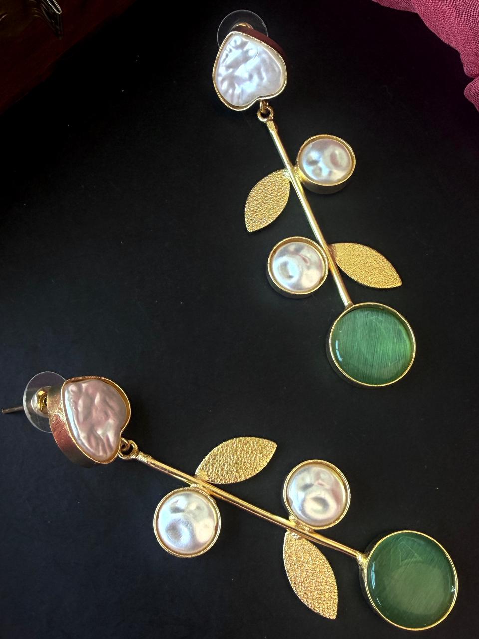 Monalisa Stone Shell Pearl Golden Leaf Earring