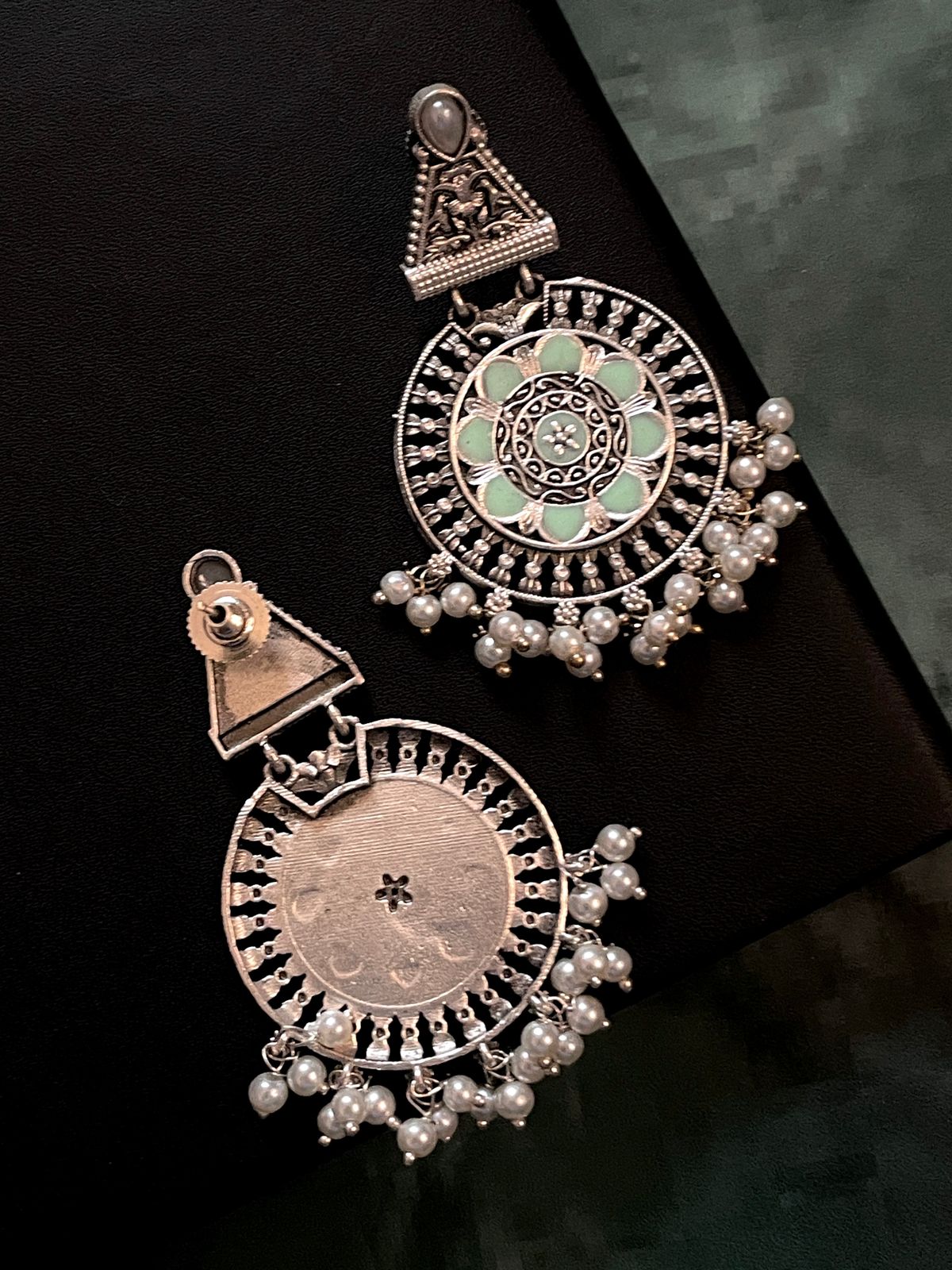 Silver Replica Oxidized Floral with Monalisa Stone Earring