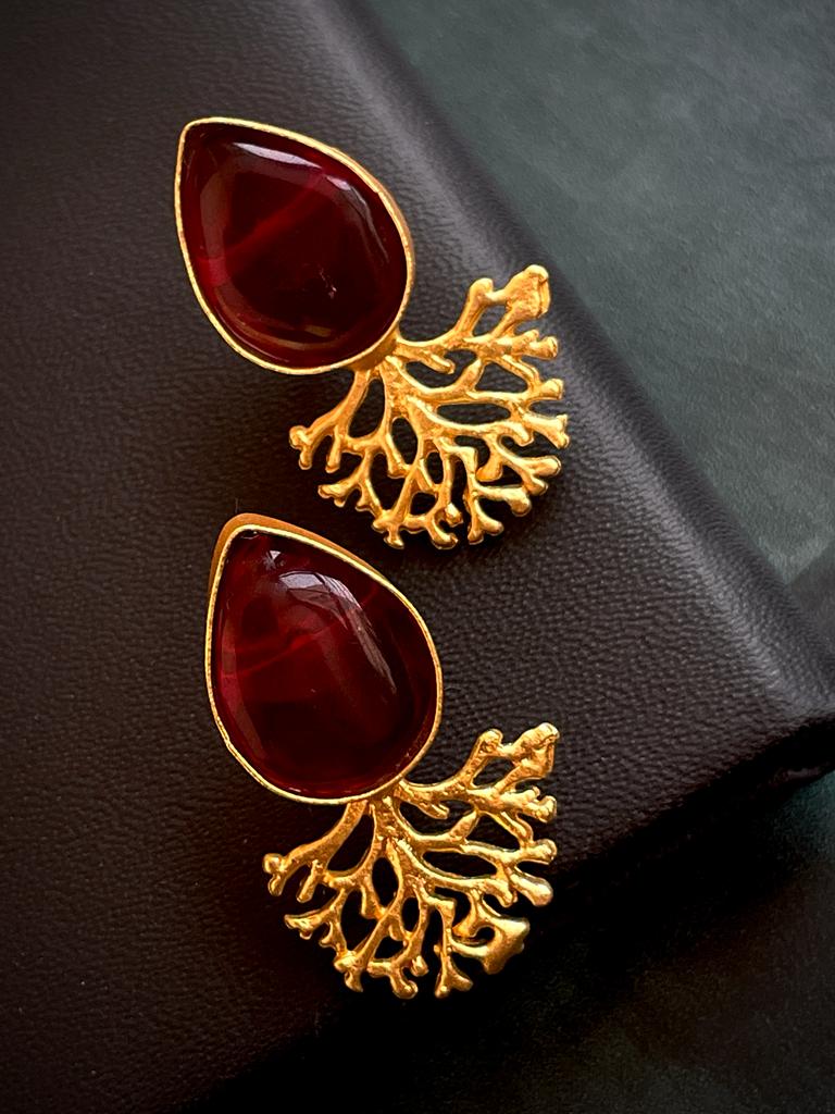 Monalisa Stone Leaf shape Golden Stud Earring