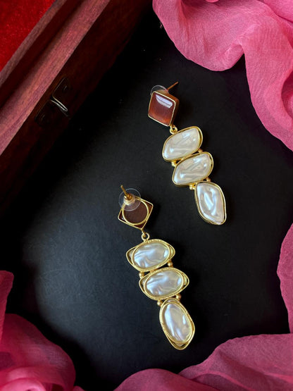Monalisa Stone Shell Pearl Golden Geometrical Earring