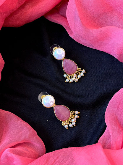 Monalisa Stone with Shell Pearl Choker and Earring set