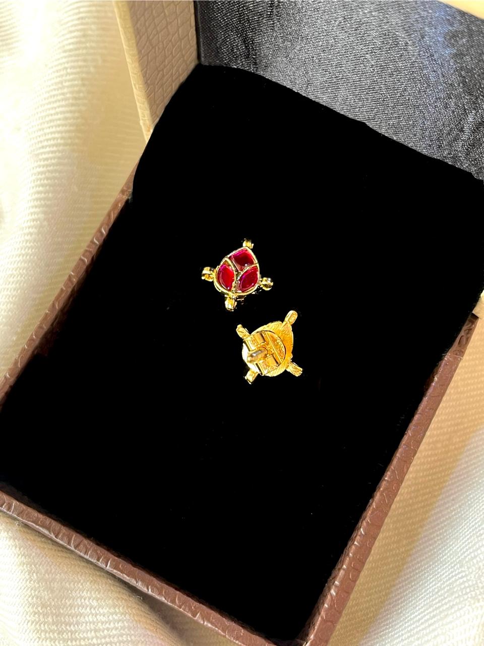 Pachi Kundan small stud Earring