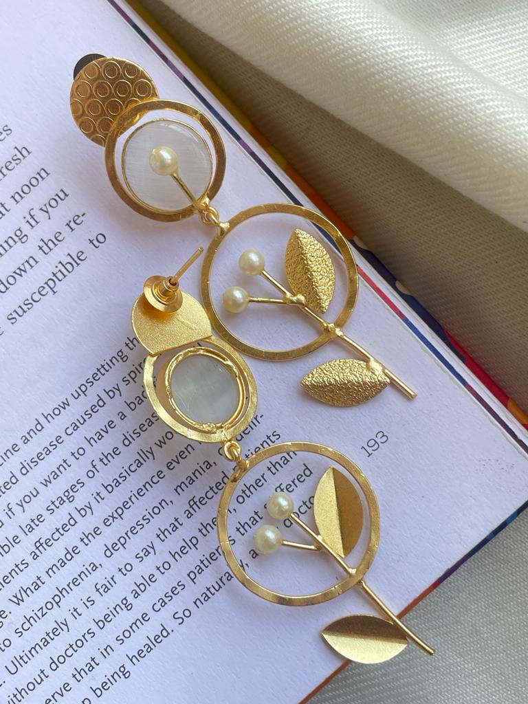 Mnalisa Stone Geometrical Golden Earring