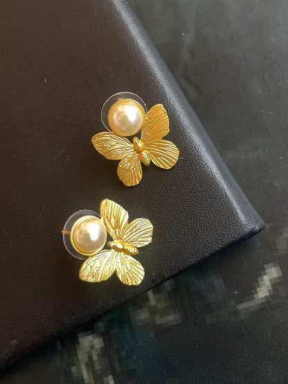 Golden Butterfly Pearl Light weight Earring