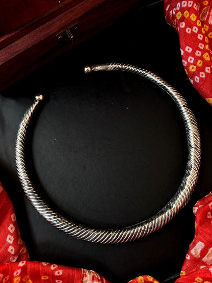 Silver Designer Hasli Choker Necklace