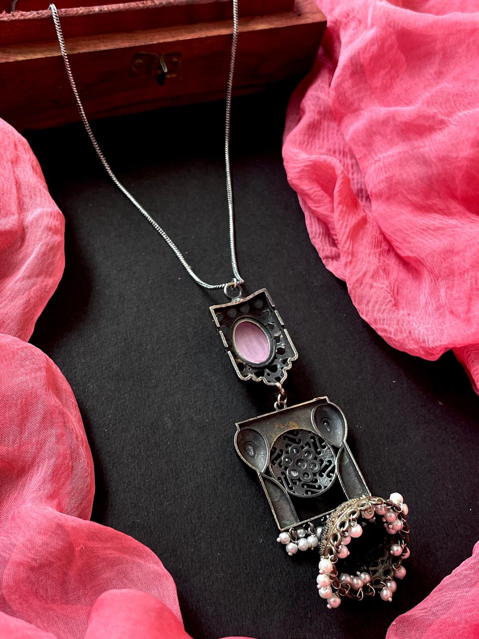 Dual Tone Antique Look Partywear chain Necklace