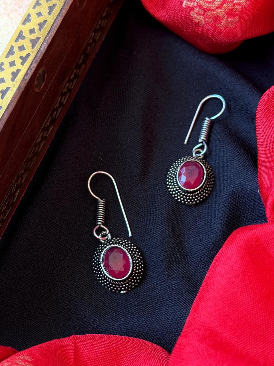 Monalisa Stone Oxidized Earring