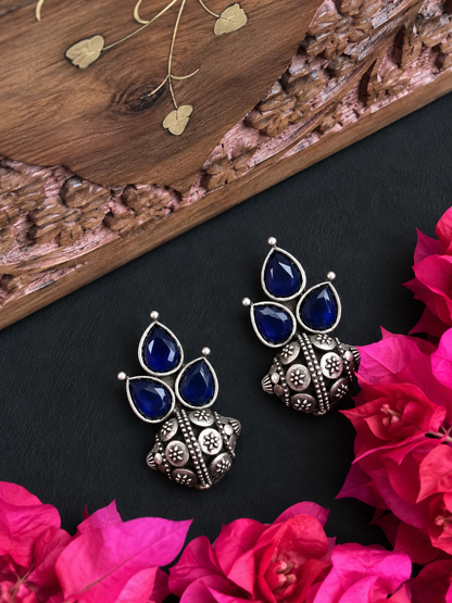 Three Monalisa Stone Half Balloon Stud Oxidized Earring