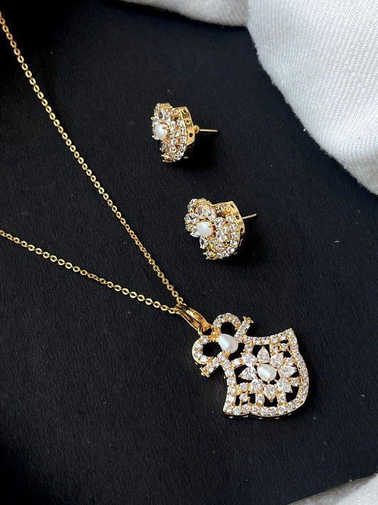 AD Pendant with Earring Partywear set