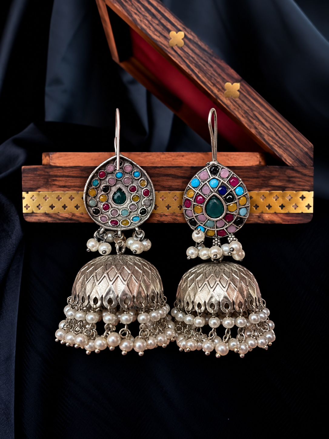 Monalisa Stone Top with Silver Replica Jhumka Earring