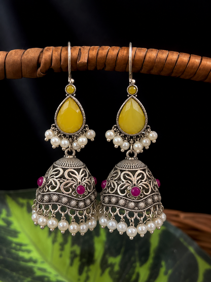 Monalisa Top with Silver Replica Jhumki Earring