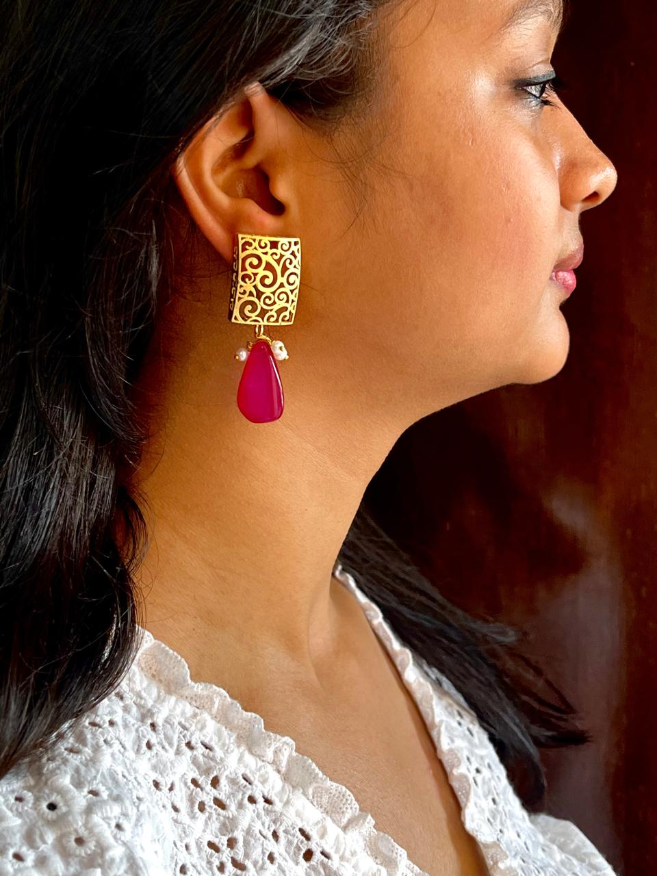 Earring with Monalisa Stone and Square Designer Top