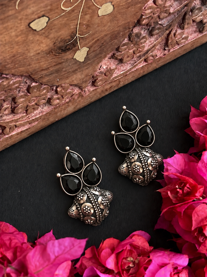 Three Monalisa Stone Half Balloon Stud Oxidized Earring
