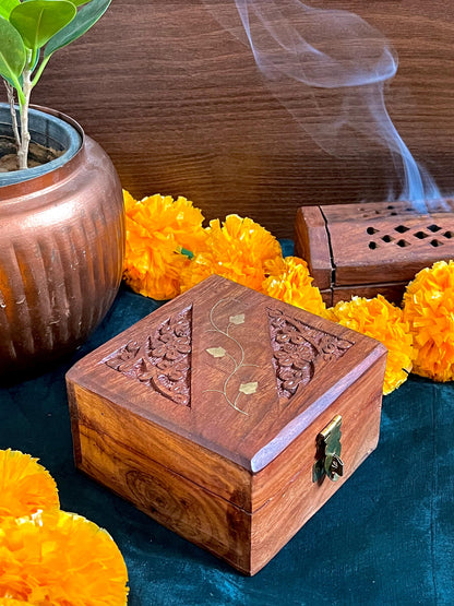 Gift Box of Meenakari Earring