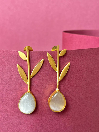 Monalisa Stone Golden Earring