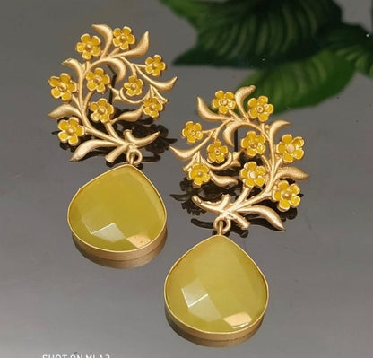 Monalisa Stone Earring