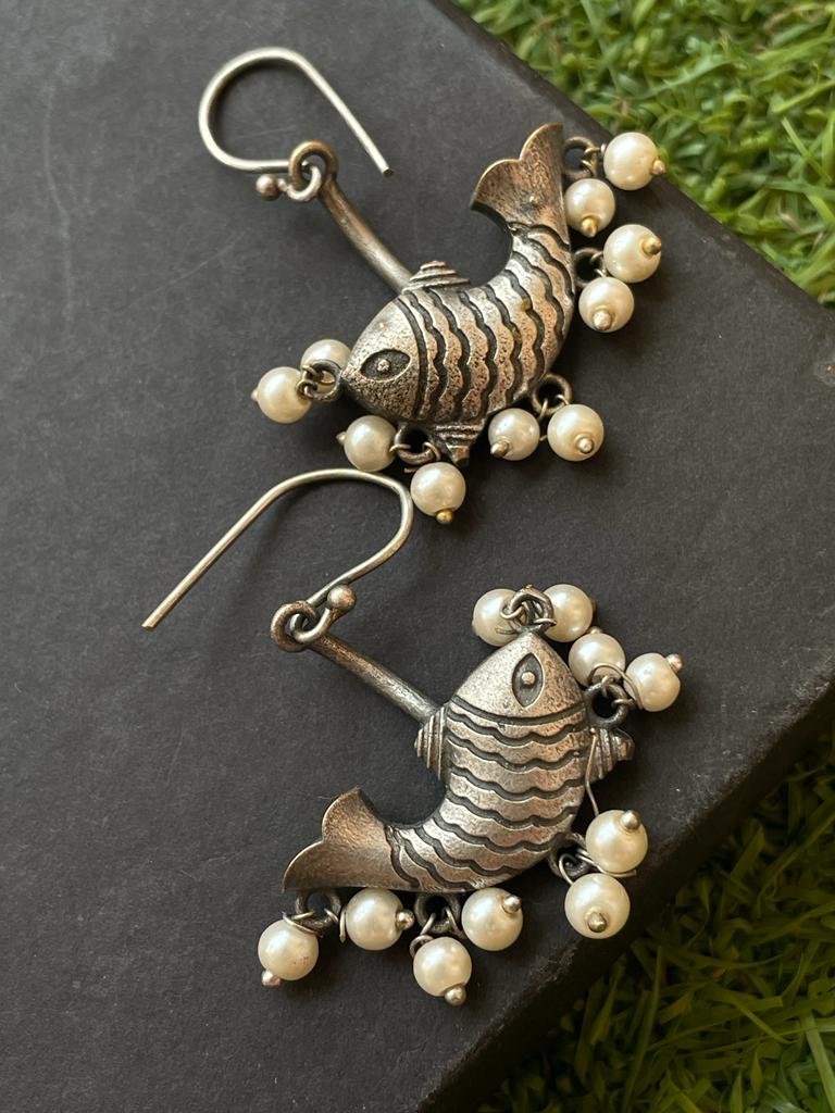 Brass Oxidized Fish Shape Beaded Earring