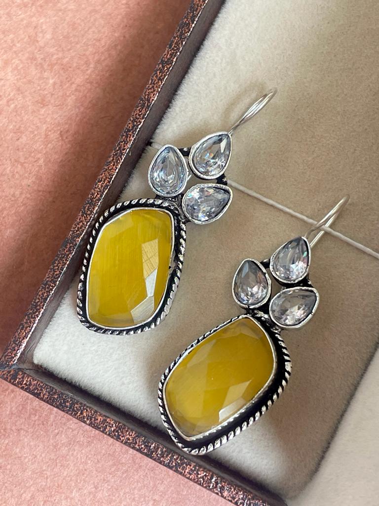 Monalisa Stone Rectangular Stud Earring with three stones