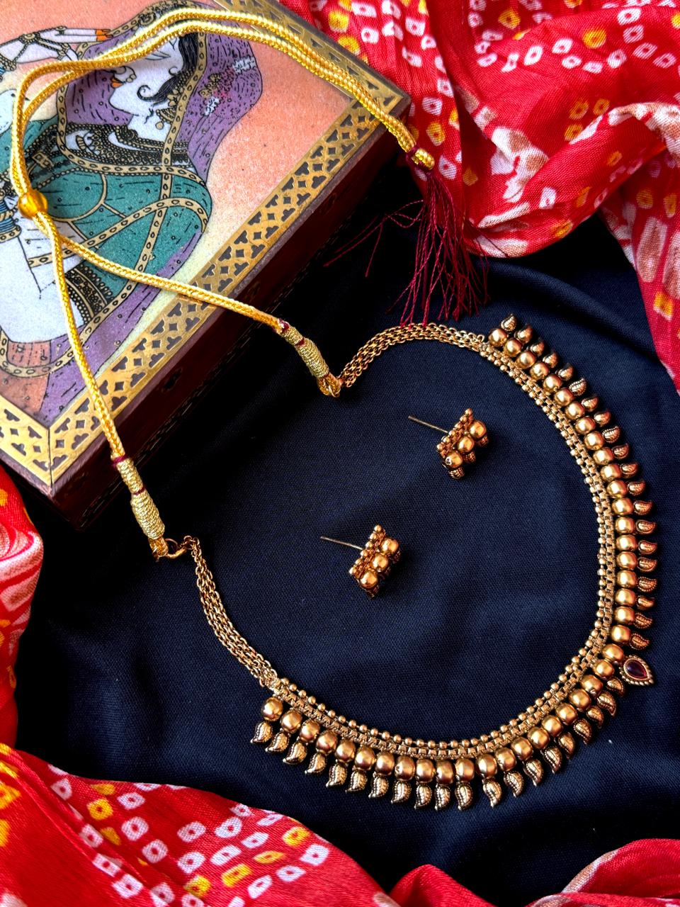 Matt Gold Finish Choker Necklace with Earring set