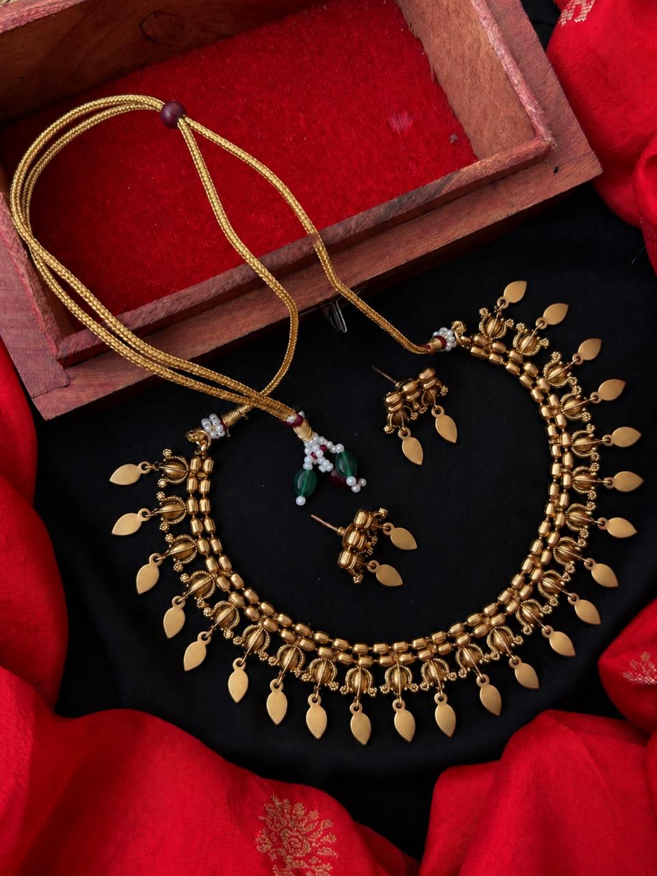 Golden Ethnic Lightweight Choker with Earring set