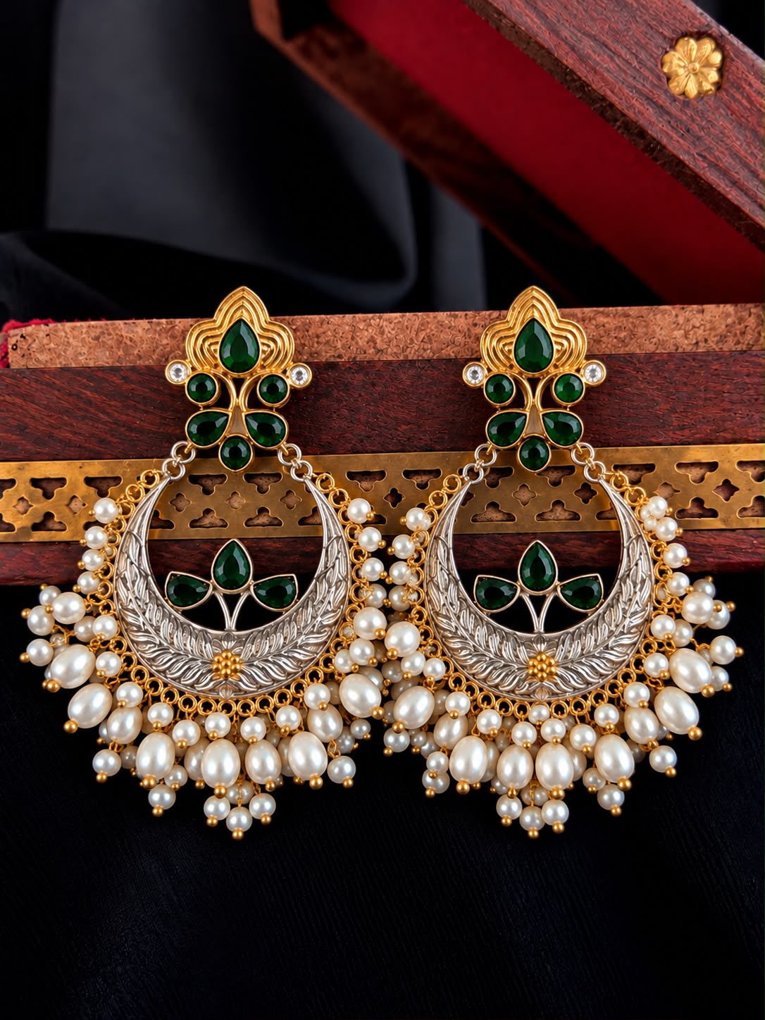 Monalisa Stone Dual Tone Chandbali Partywear Earring