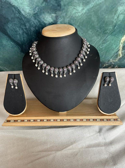 Monalisa Stone Choker with Earring Set
