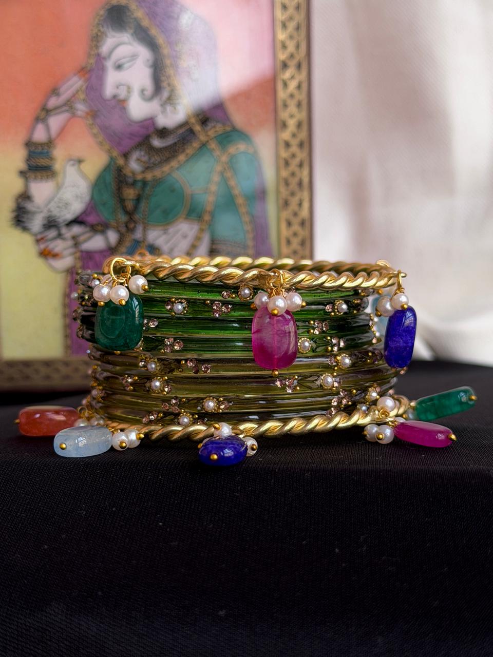 Glass Bangles with Metal Bangles Set