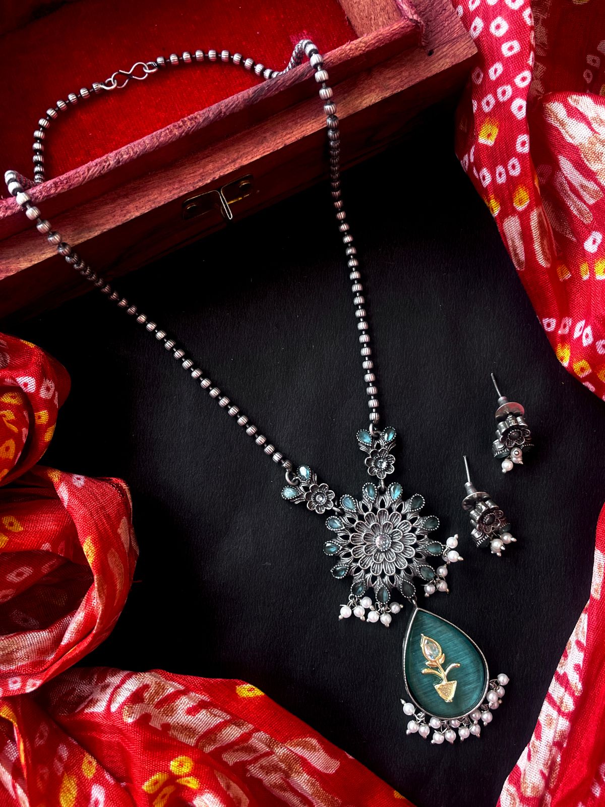 Monalisa Stone Pendant Oxidized Necklace with Earring Set